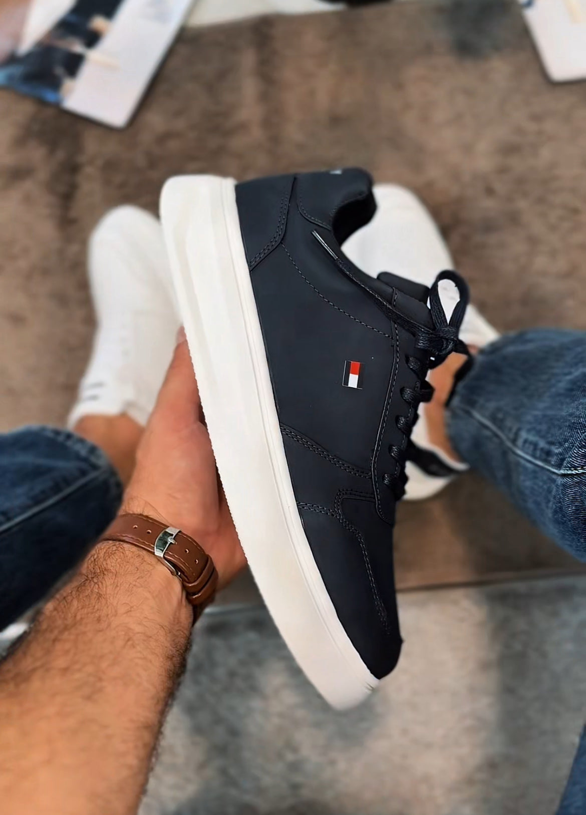 TOMMY HILFIGER